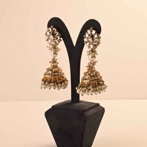 Antique Kundan Pearl Earrings