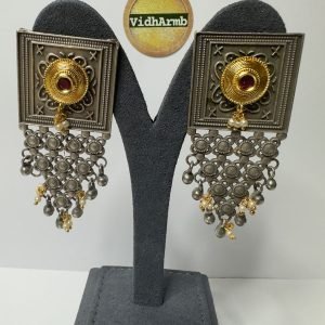 Pira Dual Tone Oxidized Earring