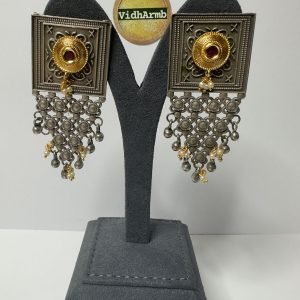 Pira Dual Tone Oxidized Earring