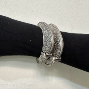 Oxidized Floral Kada-1