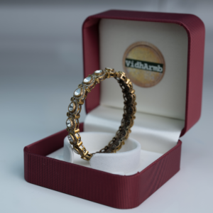 Avachya Stone Openable Bangle