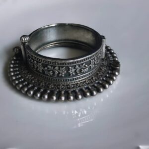 Chaya Openable Bangle-1(2.4/2.6)