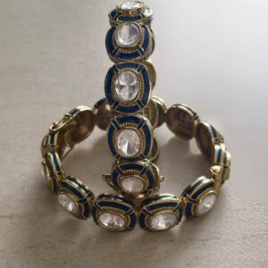 Aarzu Quartz Moissanite Bangle