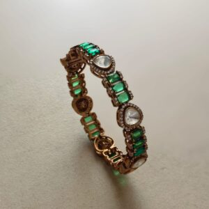 Amrut Moissanite Bangle
