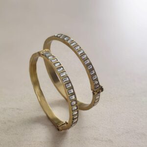Aarzu Moissanite Sleek Bangle