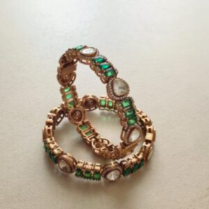 Amrut Moissanite Bangle